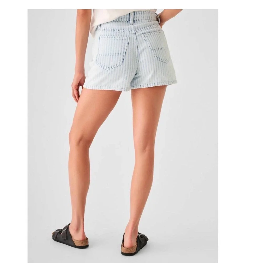 Faherty Womens Topsail‎ Shorts Railroad Stripe High Rise Denim Blue White Sz 26 - Picture 3 of 8